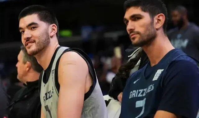 开云体育登录-1支球队4人赛季报销！这恐怖的伤病潮！！