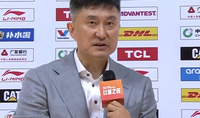 开云体育中国-广东3消息！杜锋深夜发声，胡明轩爆发原因曝光，徐杰亲自表态